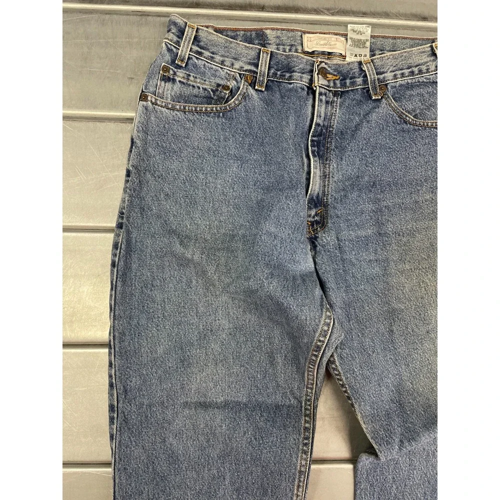 Signature Levis Jeans 33X30‎ Blue Medium Wash Denim Regular Straight 100% Cotton